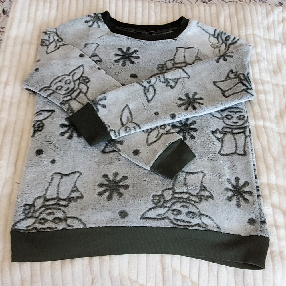 Star Wars Green and Gray Fleece Top & Pants